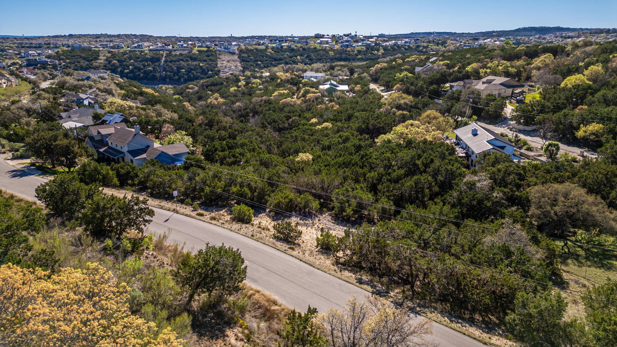 2711 Crosswind Dr, Spicewood, TX 78669