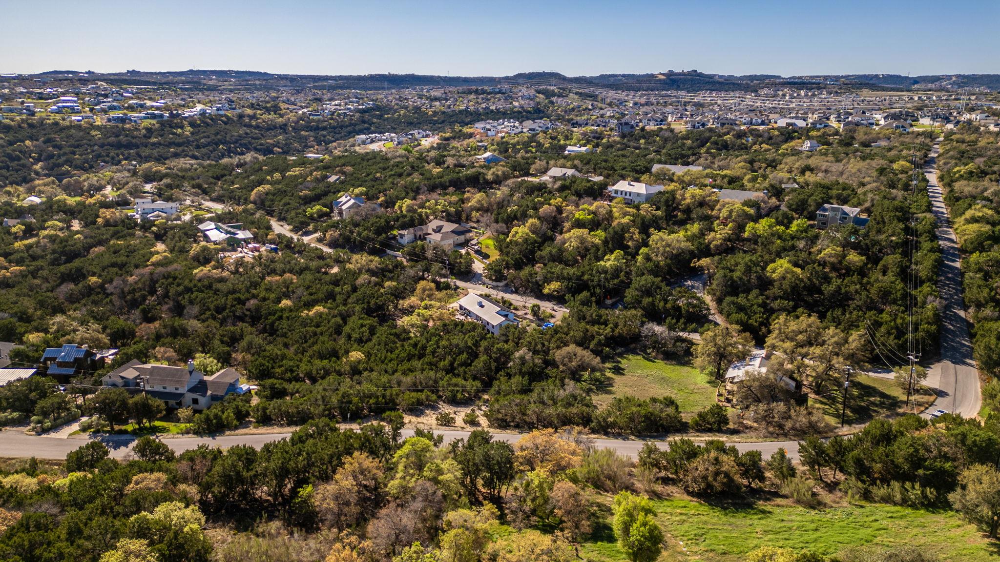 2711 Crosswind Dr, Spicewood, TX 78669