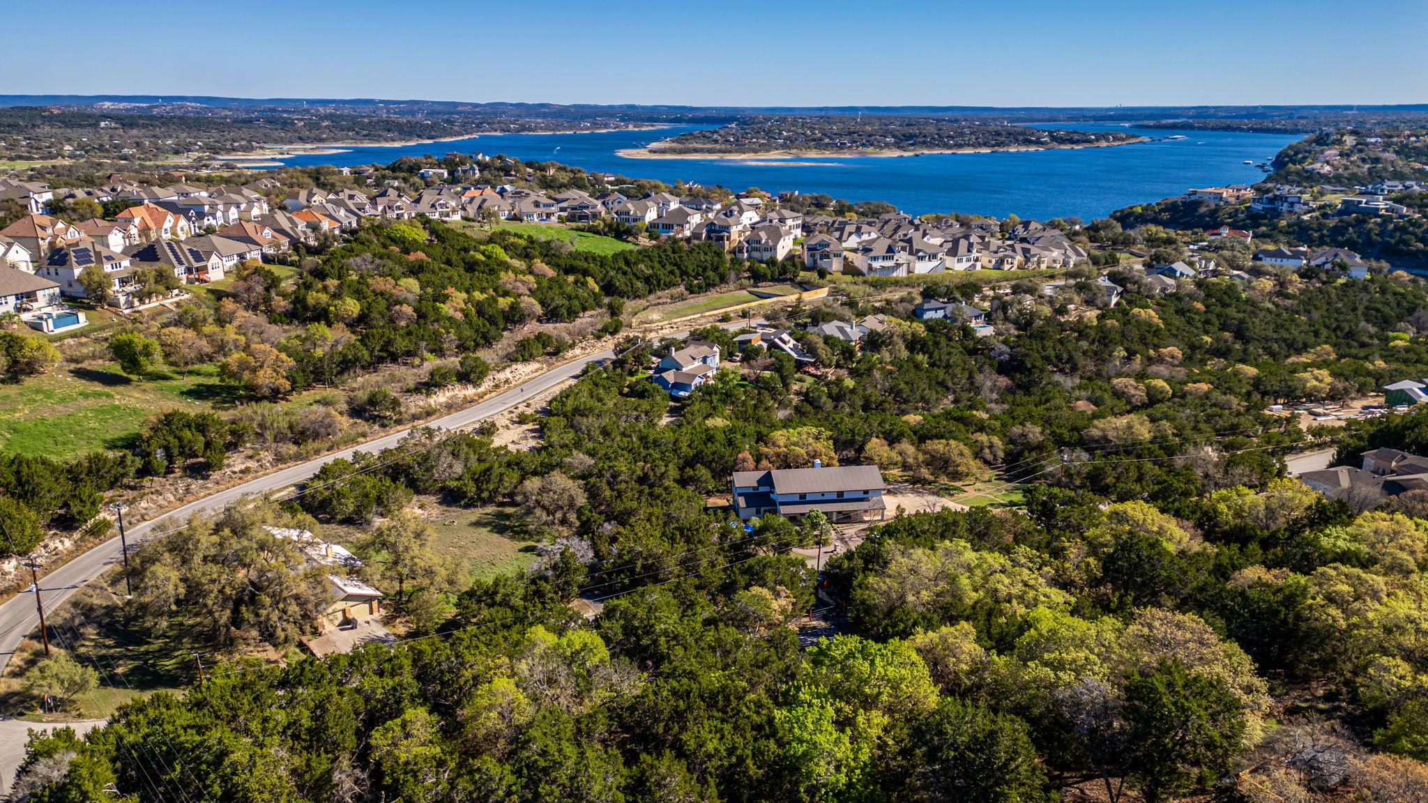 2711 Crosswind Dr, Spicewood, TX 78669