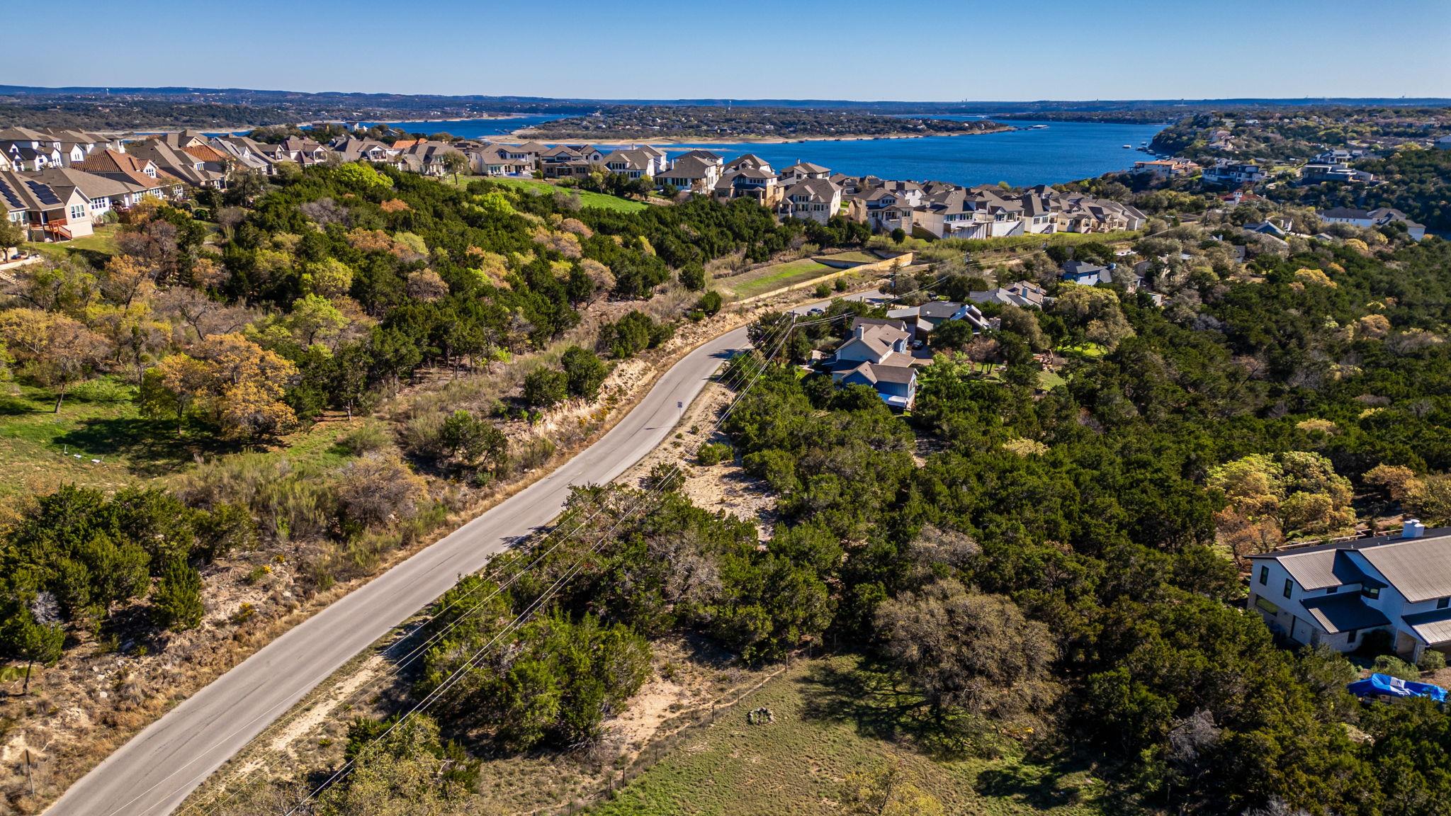 2711 Crosswind Dr, Spicewood, TX 78669