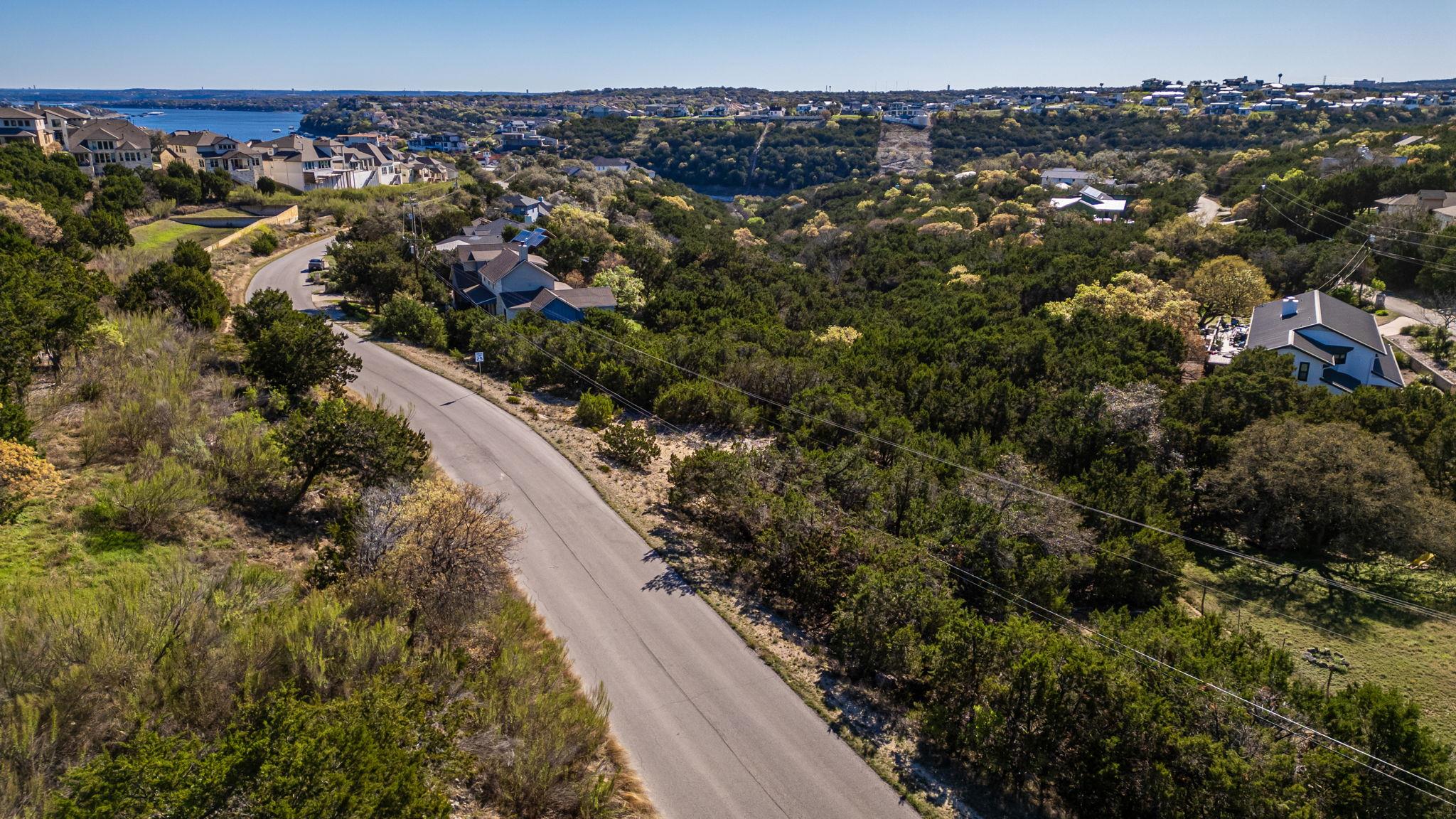 2711 Crosswind Dr, Spicewood, TX 78669