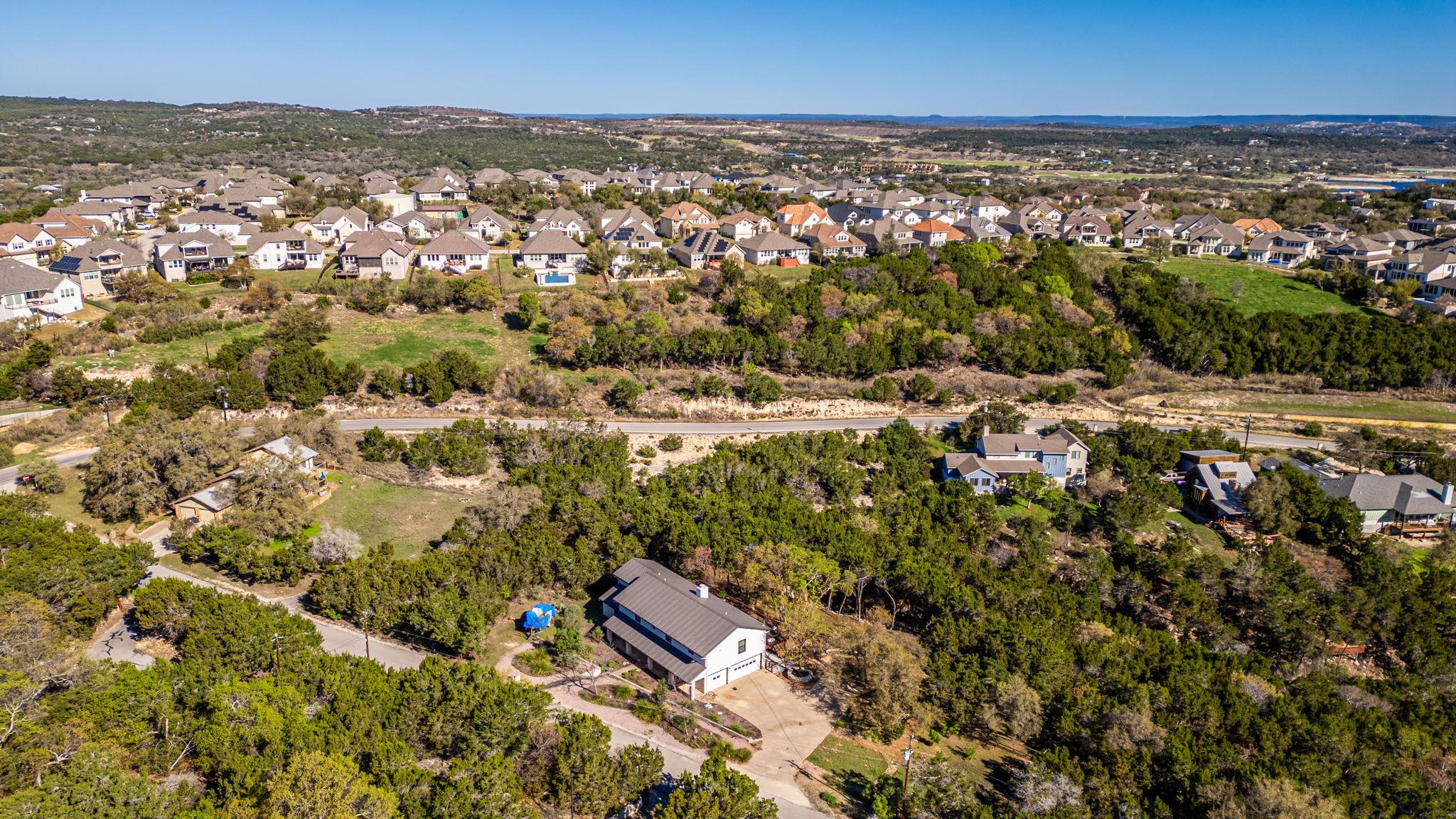 2711 Crosswind Dr, Spicewood, TX 78669
