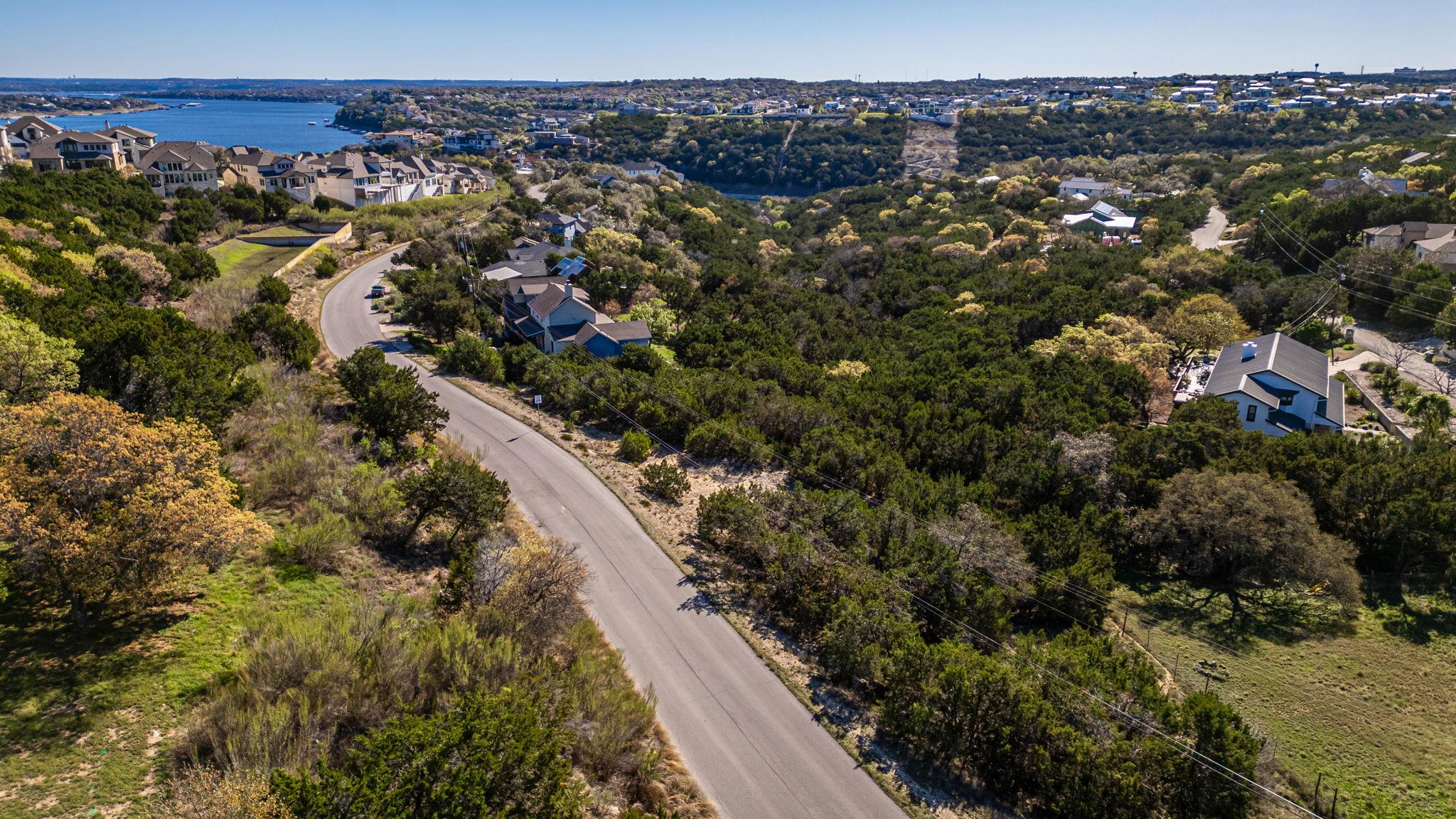 2711 Crosswind Dr, Spicewood, TX 78669