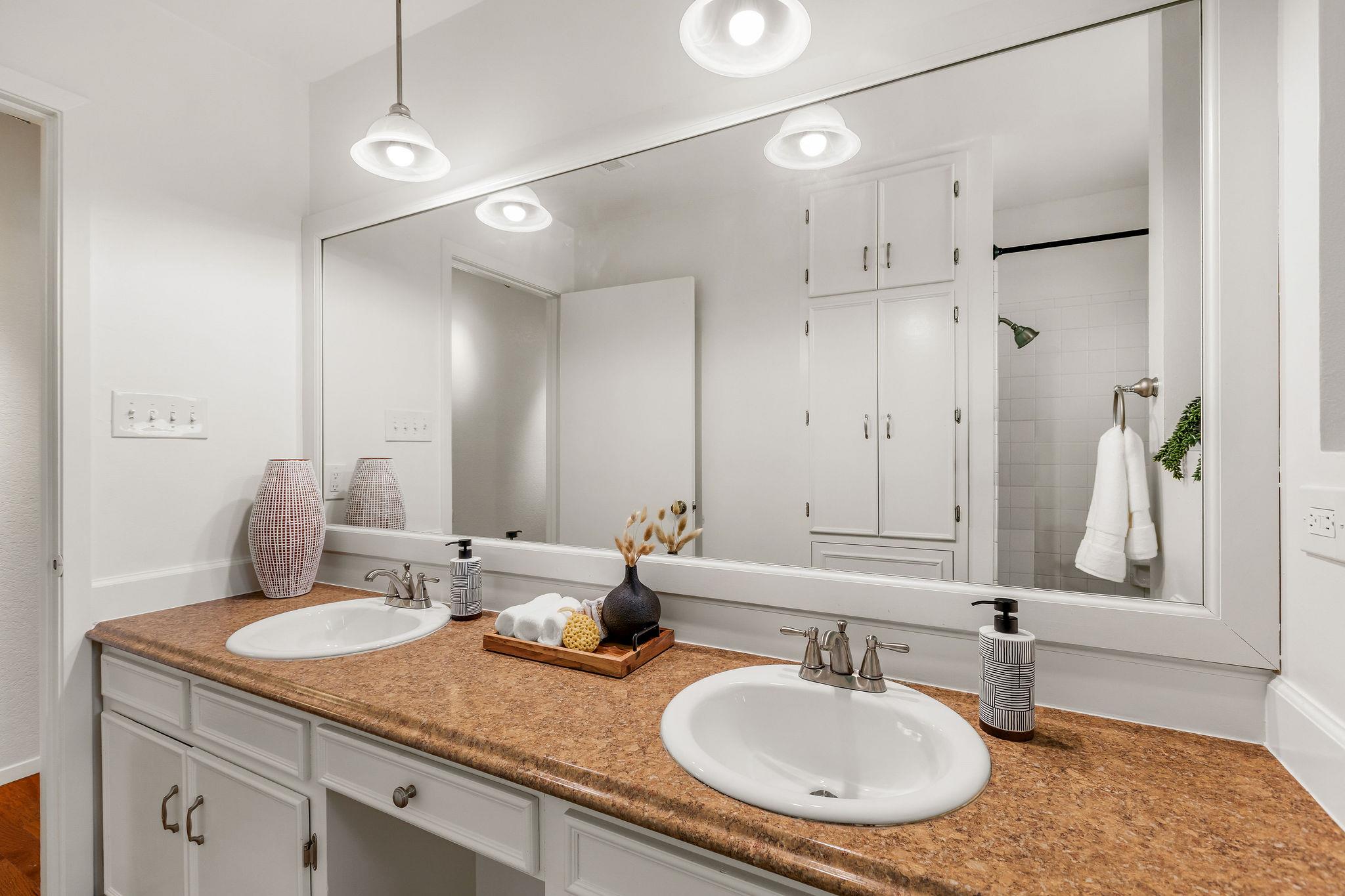 6812 Miranda Dr, Austin, TX 78752