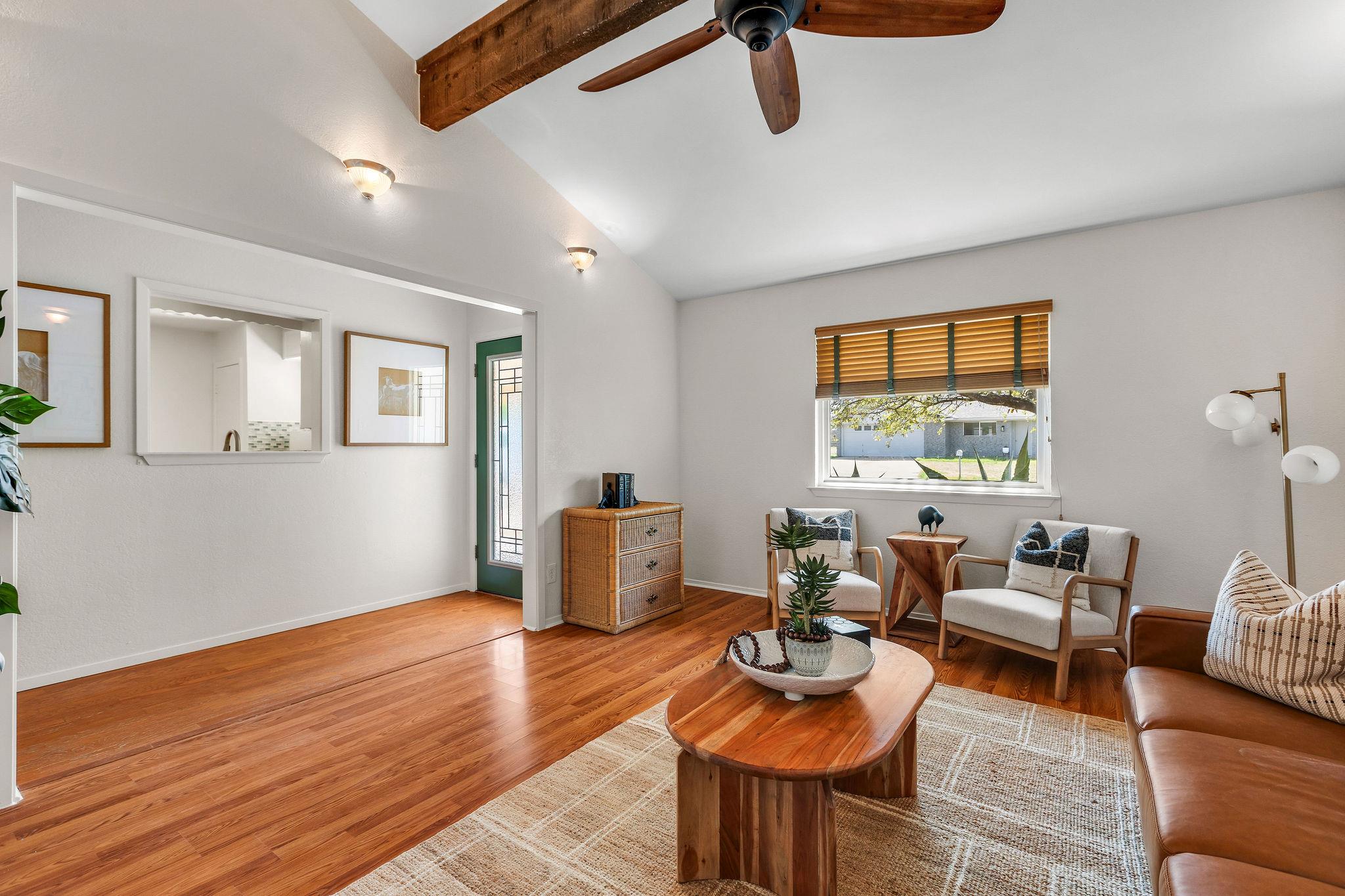 6812 Miranda Dr, Austin, TX 78752