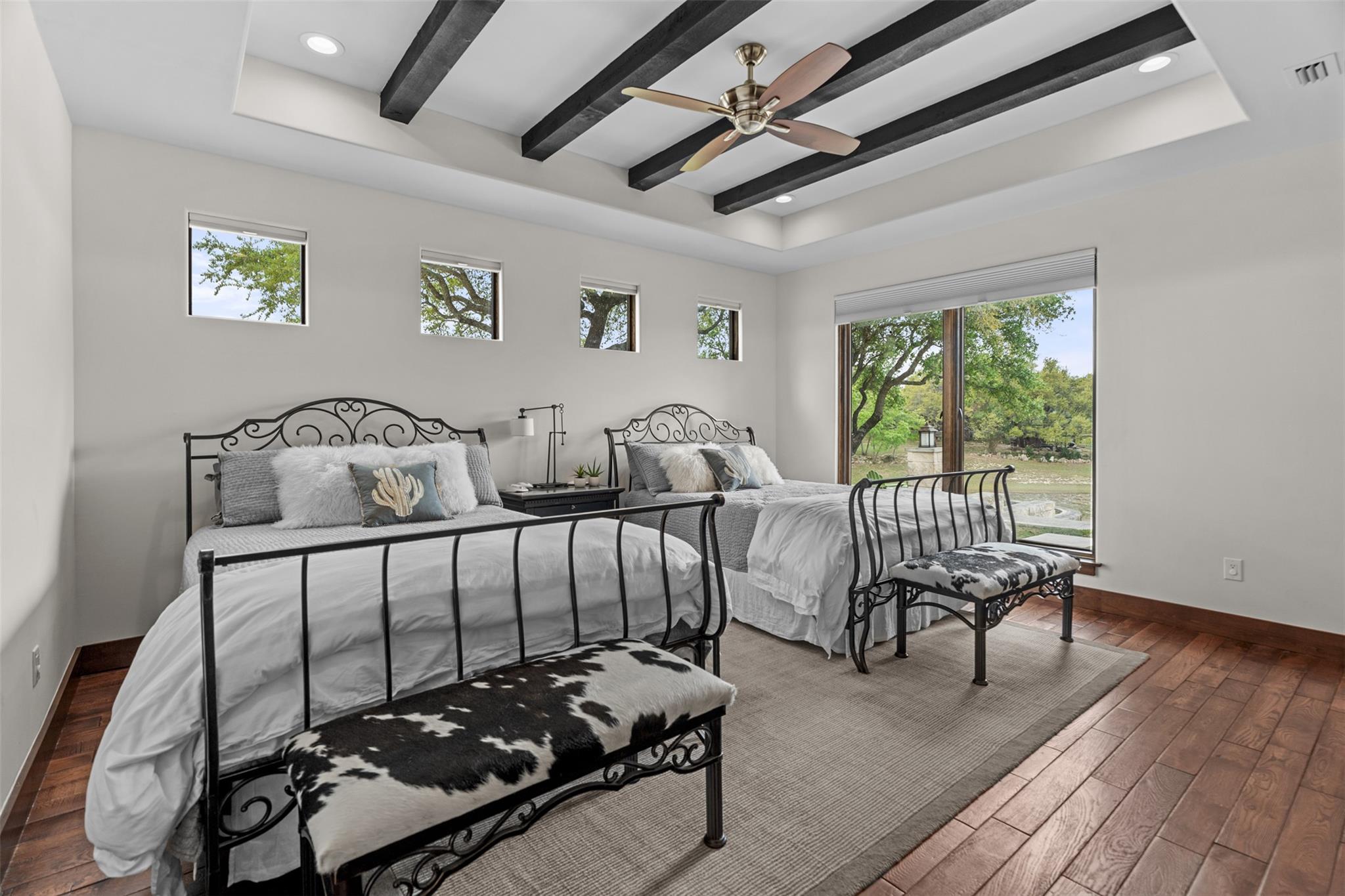 101 Rolling Hills Rd, Blanco, TX 78606