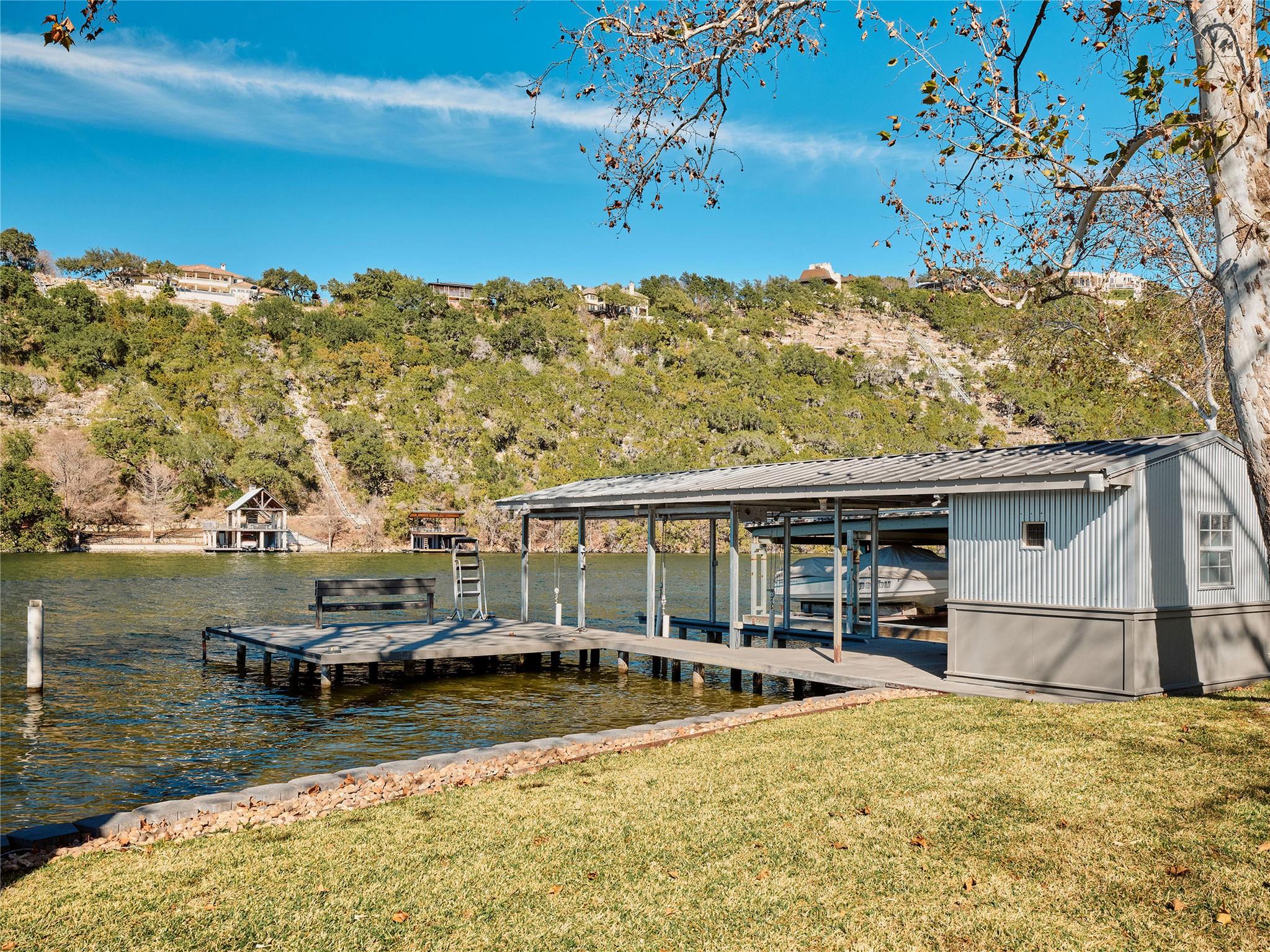 3016 Edgewater Dr, Austin, TX 78733