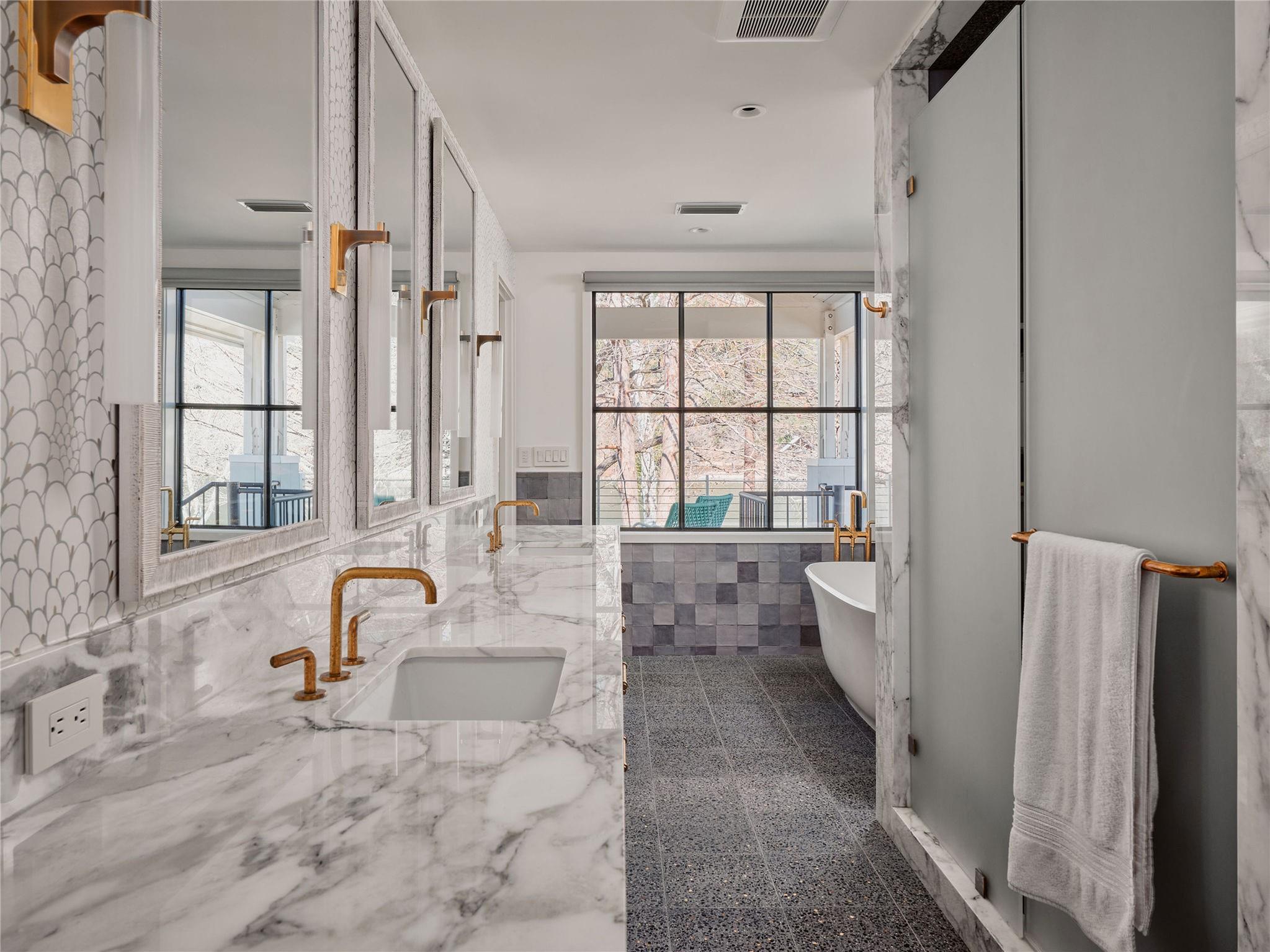 3016 Edgewater Dr, Austin, TX 78733