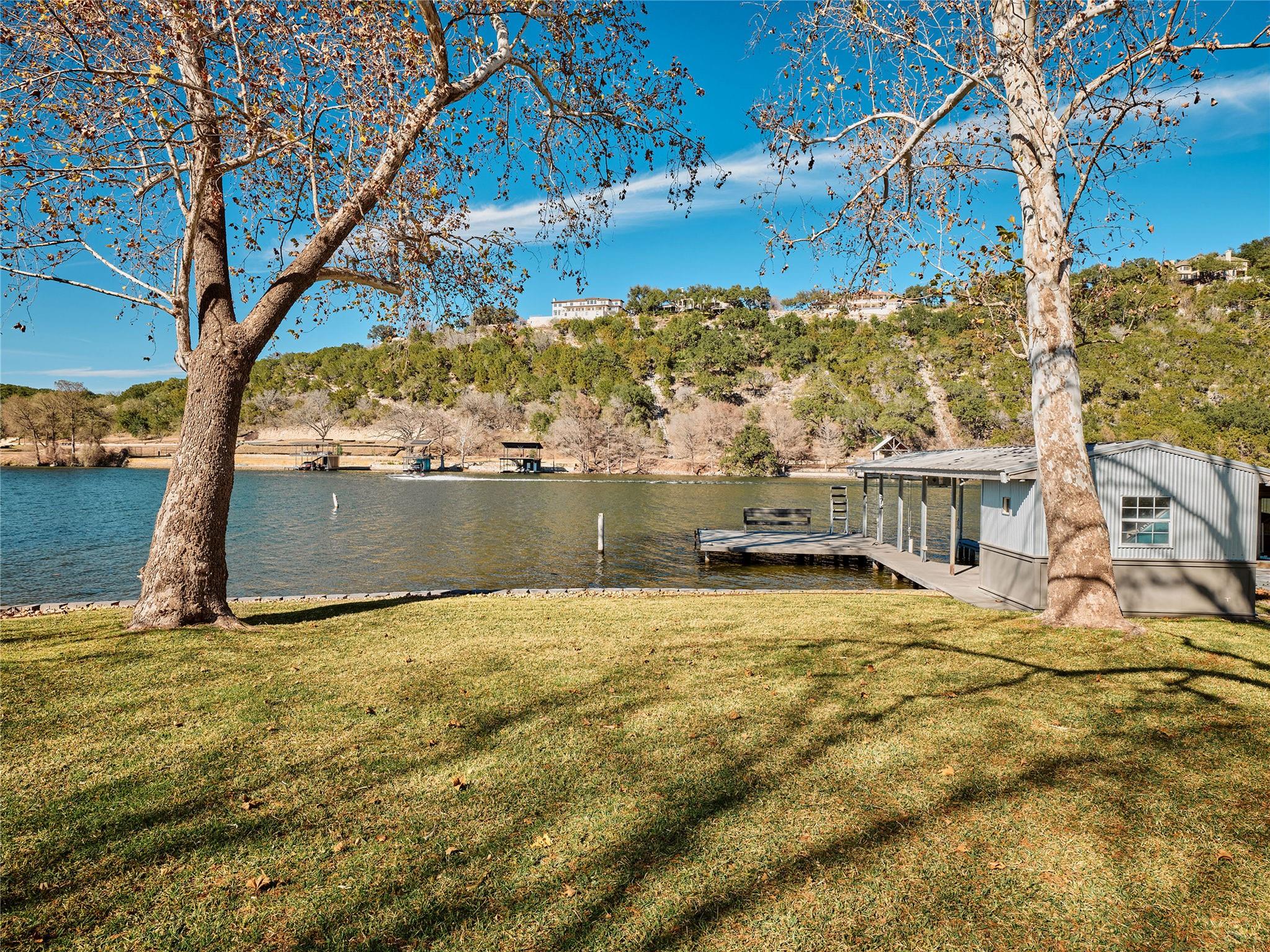 3016 Edgewater Dr, Austin, TX 78733