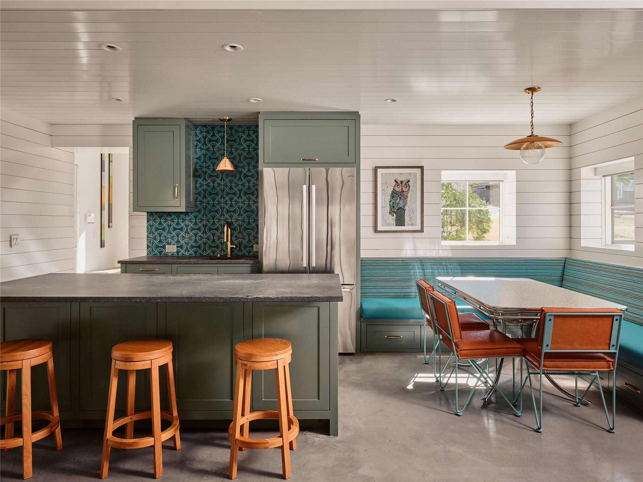 3016 Edgewater Dr, Austin, TX 78733