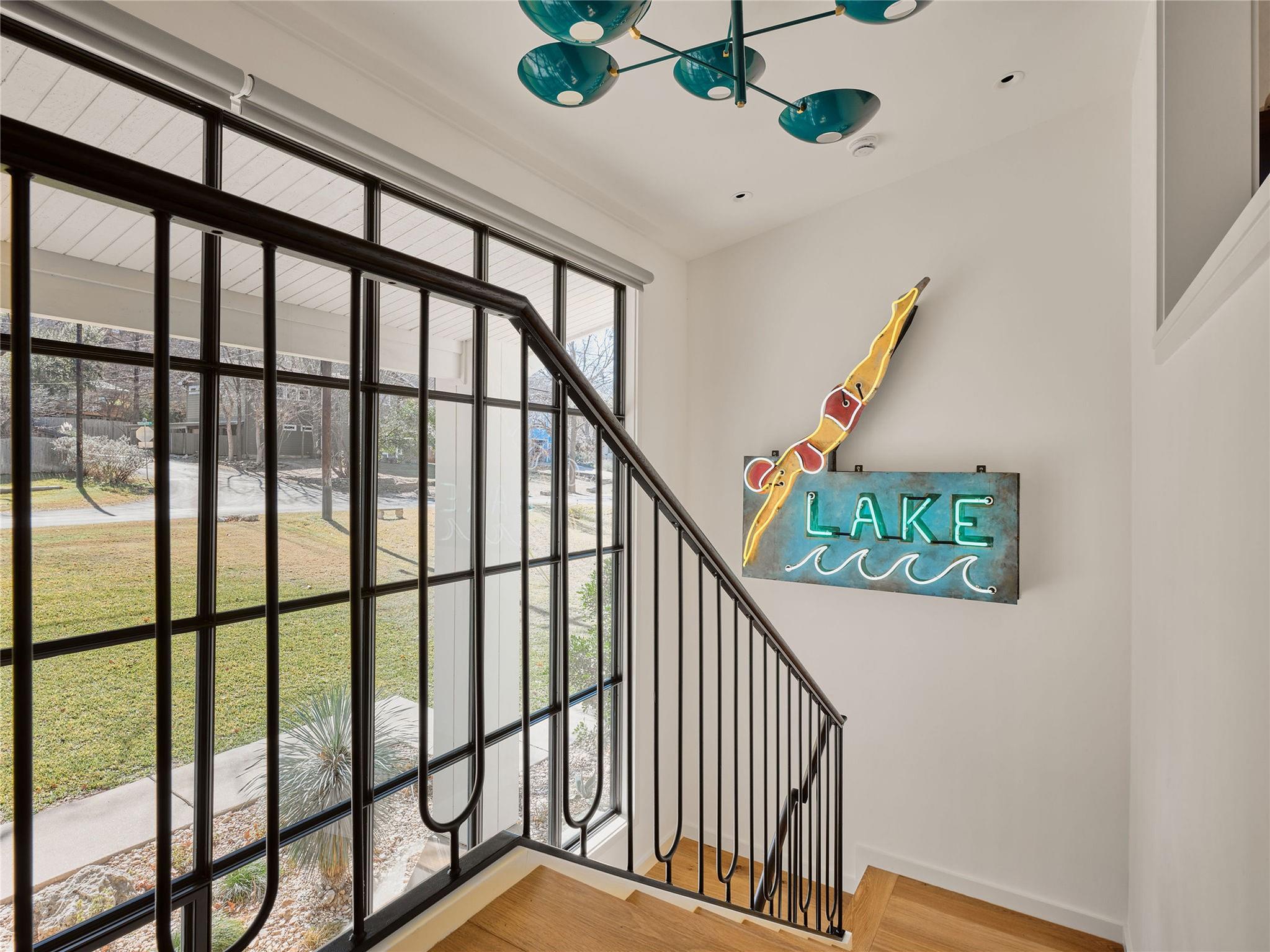 3016 Edgewater Dr, Austin, TX 78733