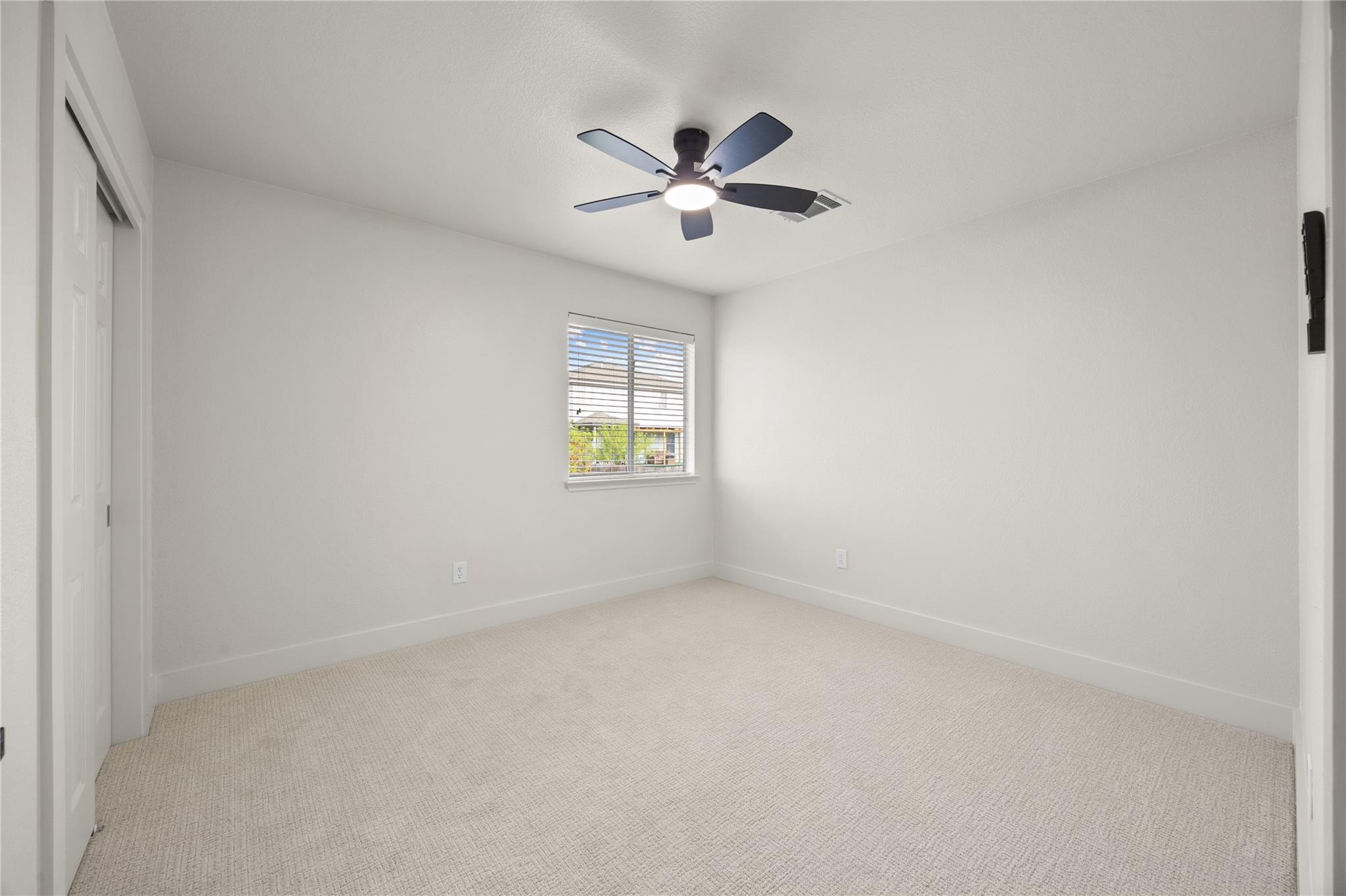 117 Waterloo Dr, Kyle, TX 78640