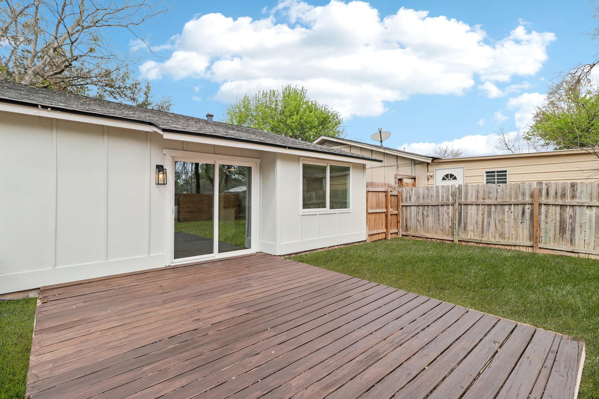 5707 Pino Ln, Austin, TX 78744