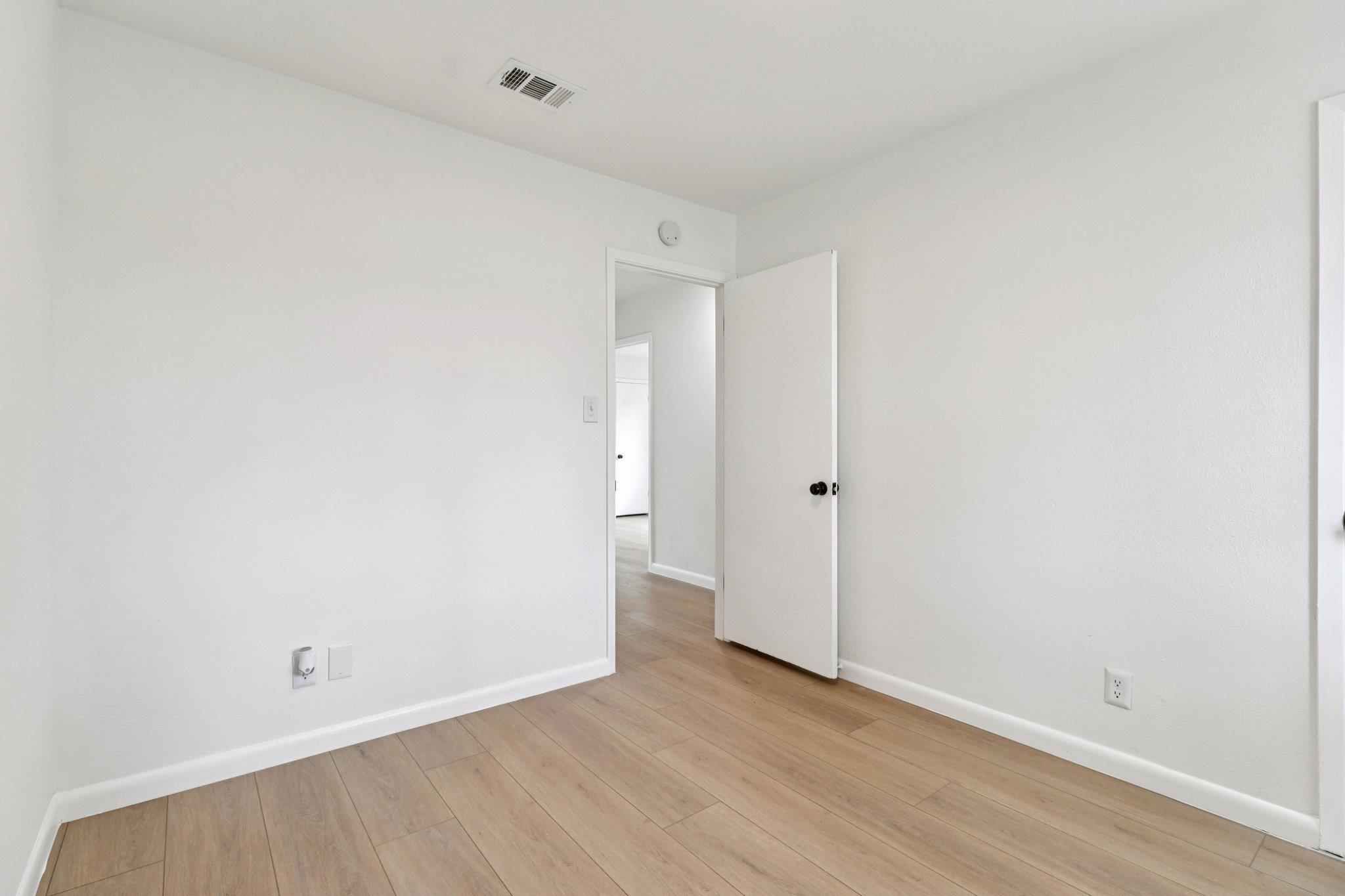 5707 Pino Ln, Austin, TX 78744