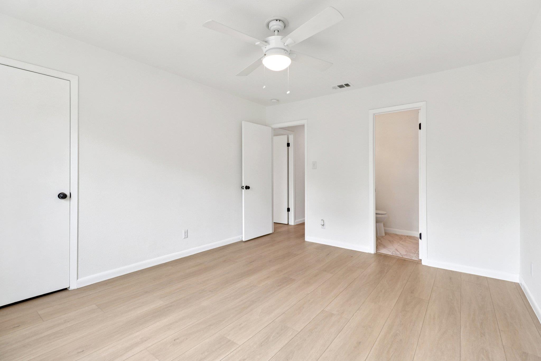 5707 Pino Ln, Austin, TX 78744