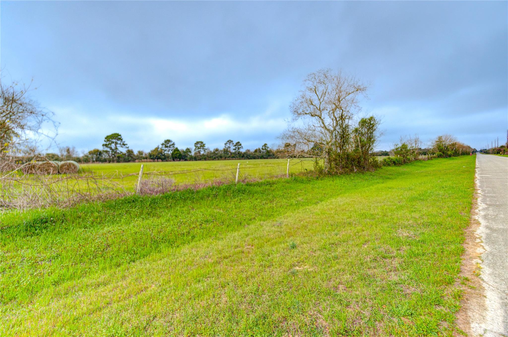 29241 Burton Cemetery Rd, Waller, TX 77484