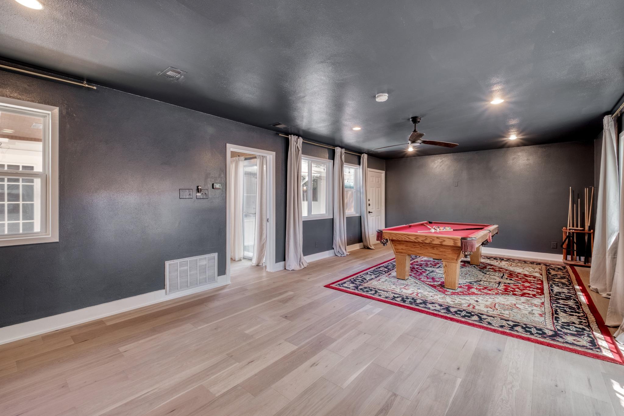 6609 Krollton Dr, Austin, TX 78745