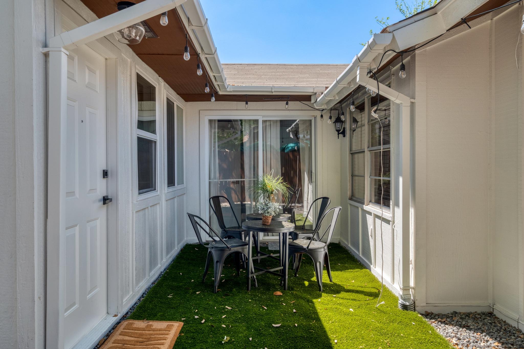 6609 Krollton Dr, Austin, TX 78745