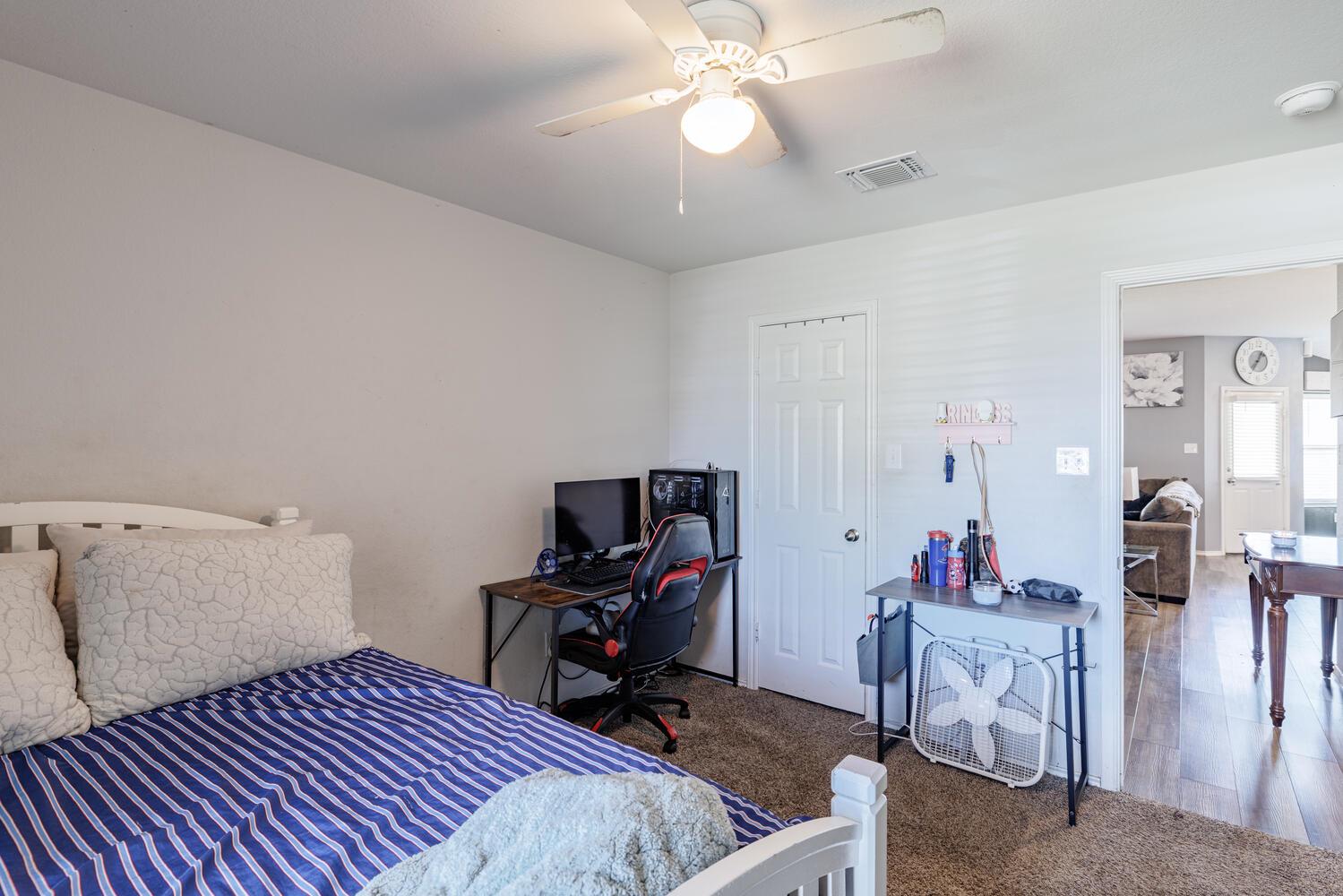 302 Paddock Ln, Killeen, TX 76542