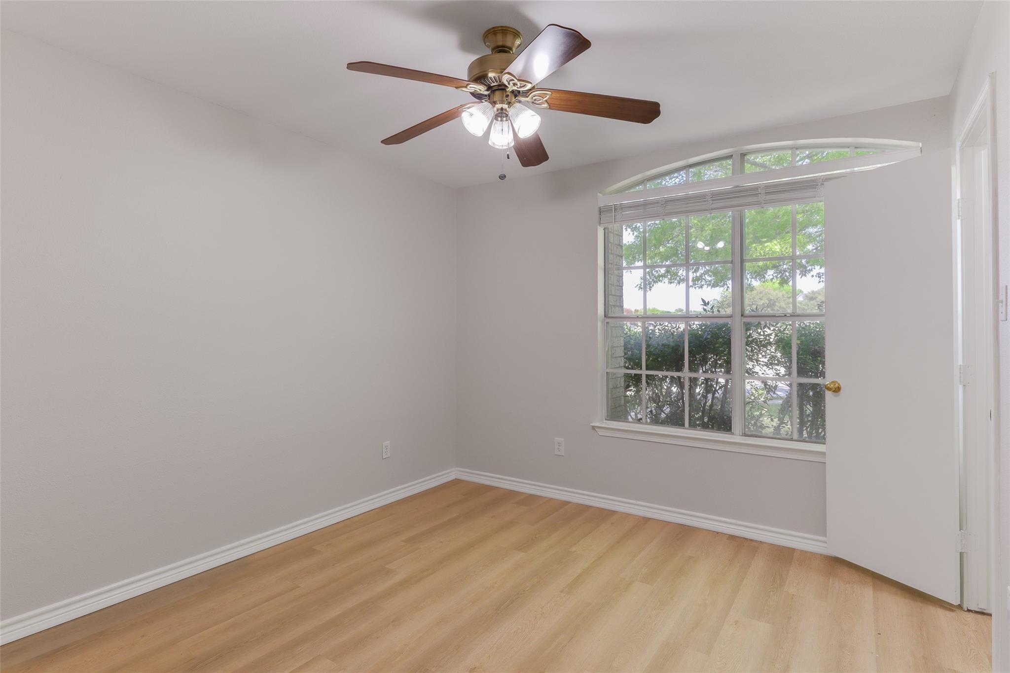 927 Picadilly Dr, Pflugerville, TX 78660