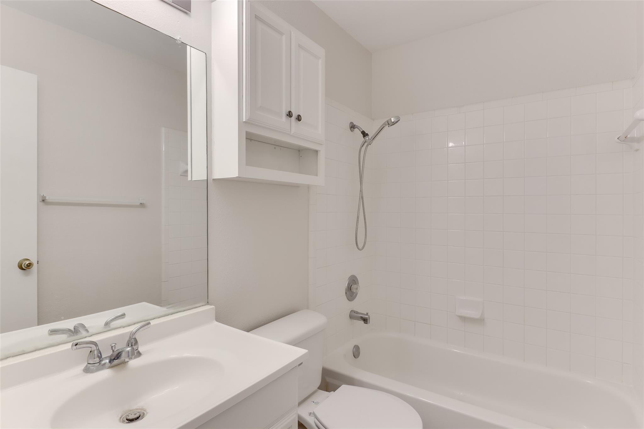 927 Picadilly Dr, Pflugerville, TX 78660