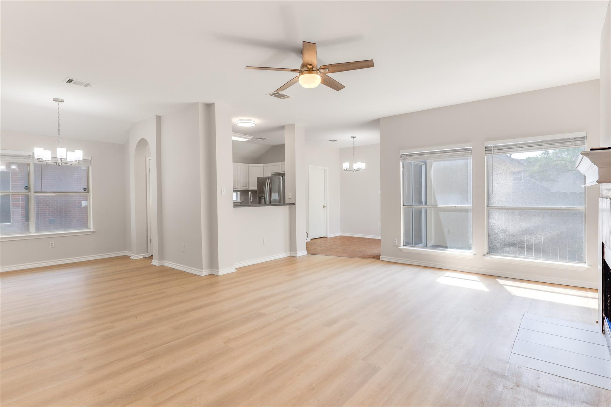 927 Picadilly Dr, Pflugerville, TX 78660