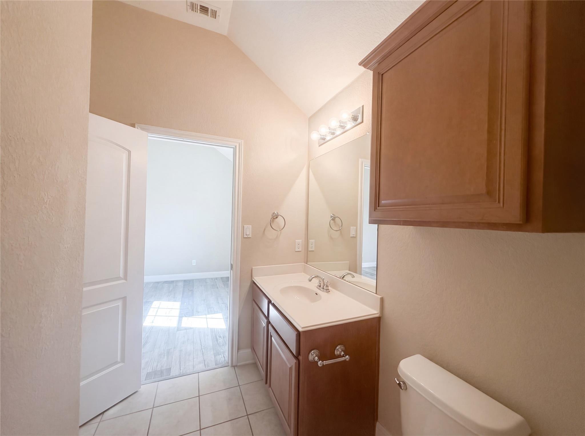 104 Perpetuation Dr, Austin, TX 78734