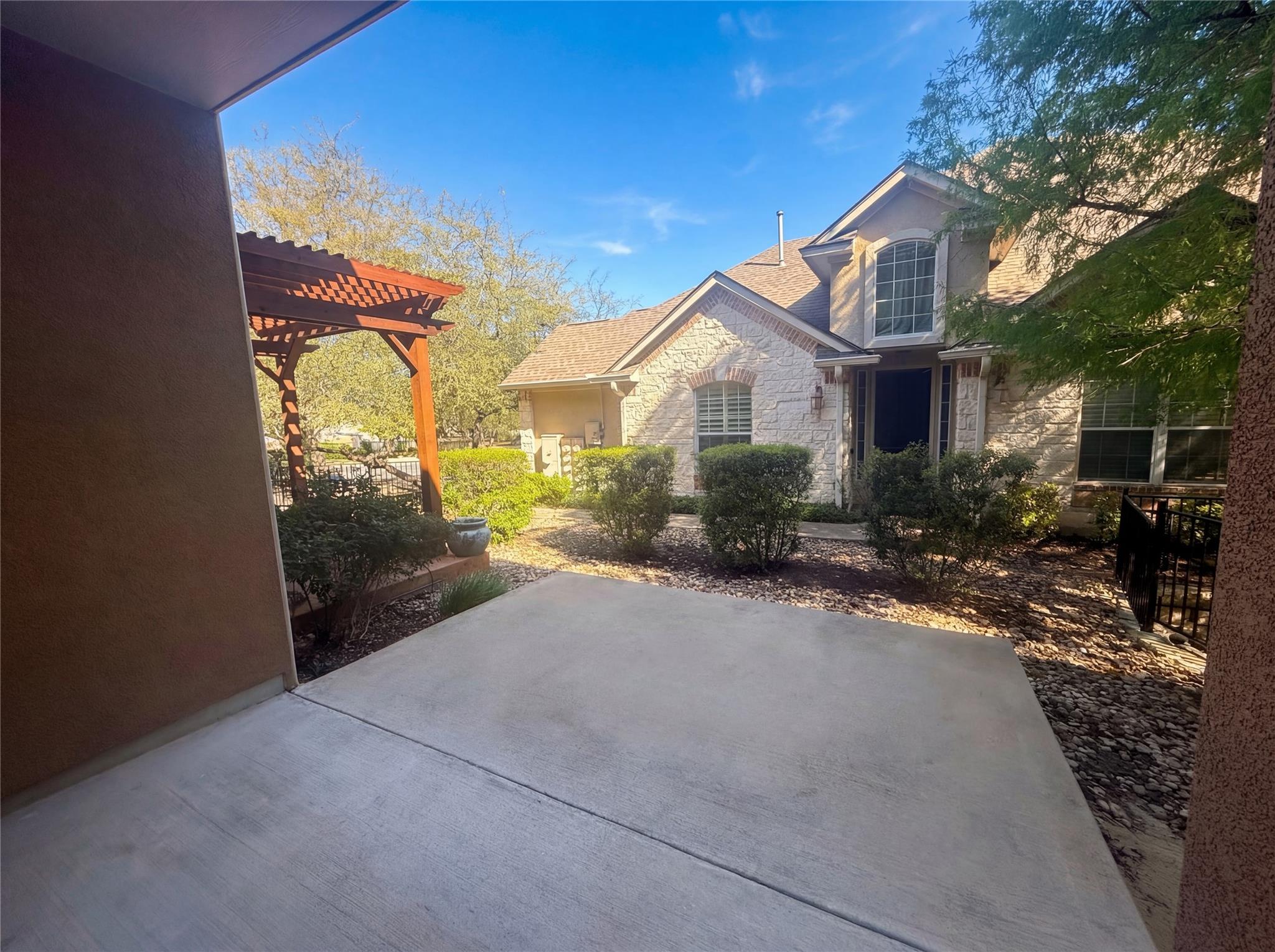 104 Perpetuation Dr, Austin, TX 78734