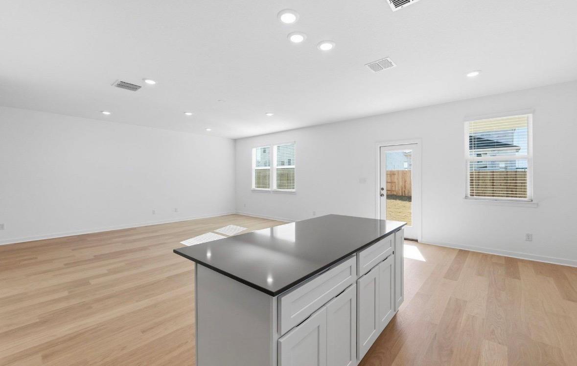 120 Golden Bell Way, Buda, TX 78610