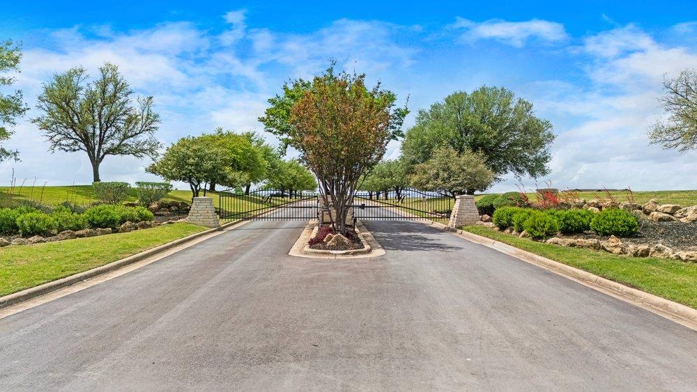 377 Heritage Loop, Hutto, TX 78634