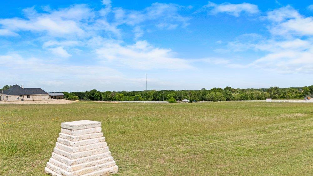 377 Heritage Loop, Hutto, TX 78634