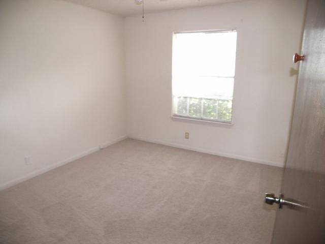 10108 Woodland Village Dr, Austin, TX 78750