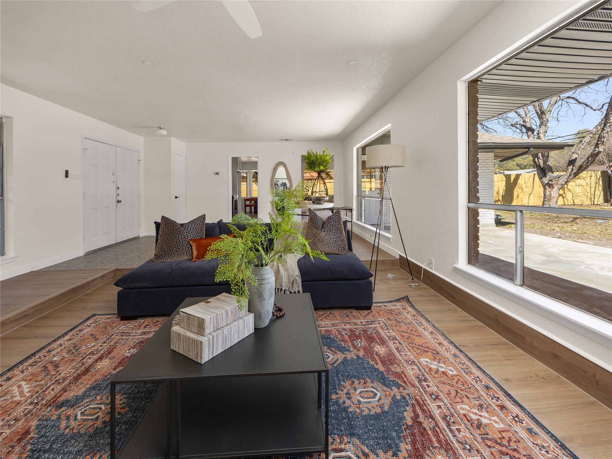 314 Weathercock Ln, Windcrest, TX 78239