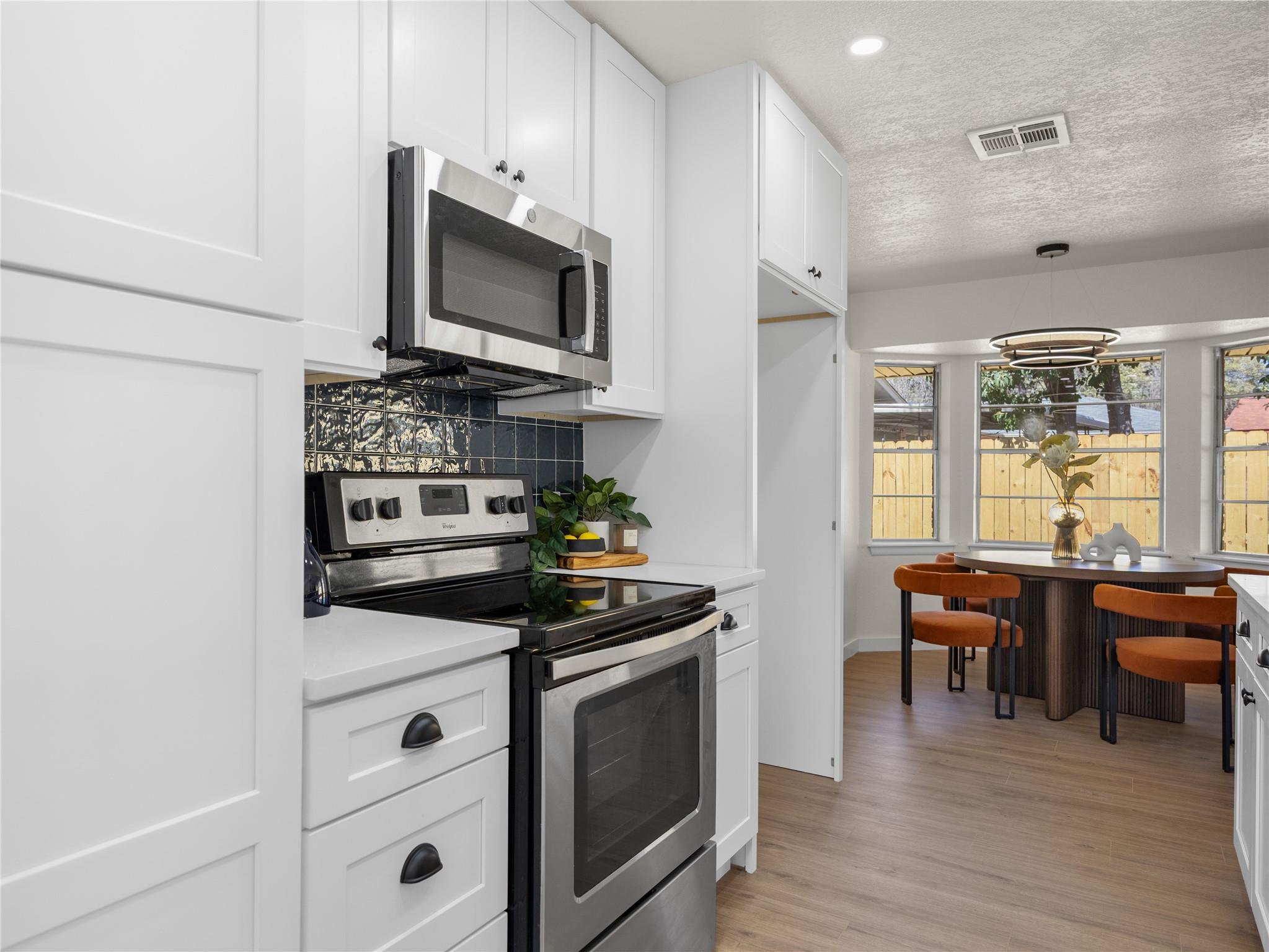 314 Weathercock Ln, Windcrest, TX 78239