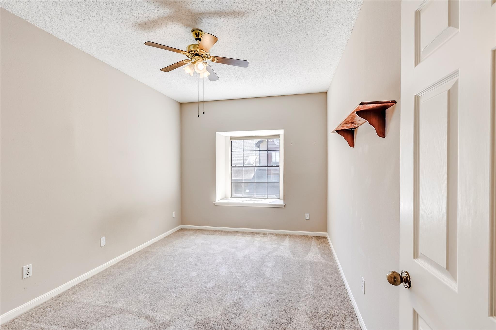 10819 Crown Colony Dr # 19, Austin, TX 78747