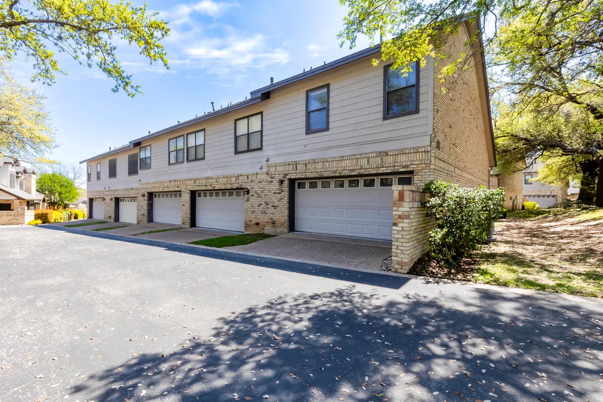 10819 Crown Colony Dr # 19, Austin, TX 78747