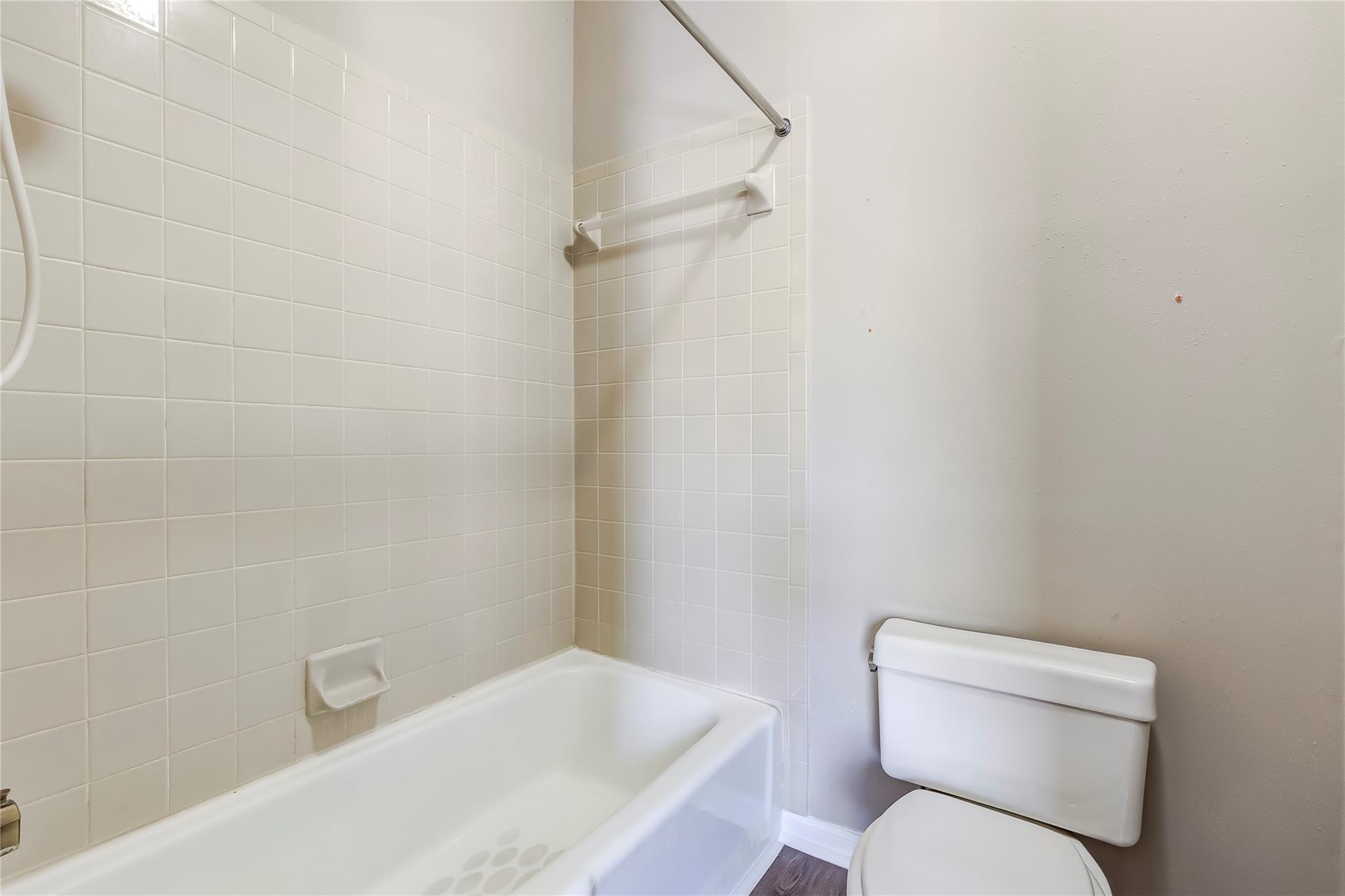 10819 Crown Colony Dr # 19, Austin, TX 78747