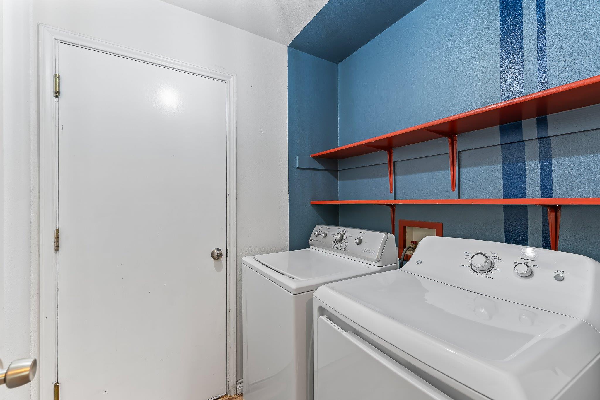 111 Quail Hollow Dr, Hutto, TX 78634