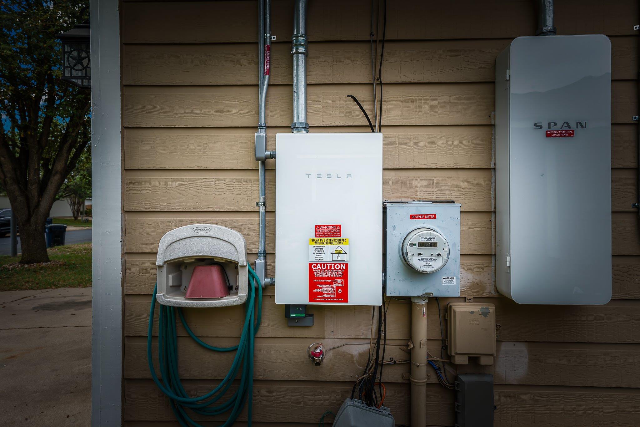 111 Quail Hollow Dr, Hutto, TX 78634