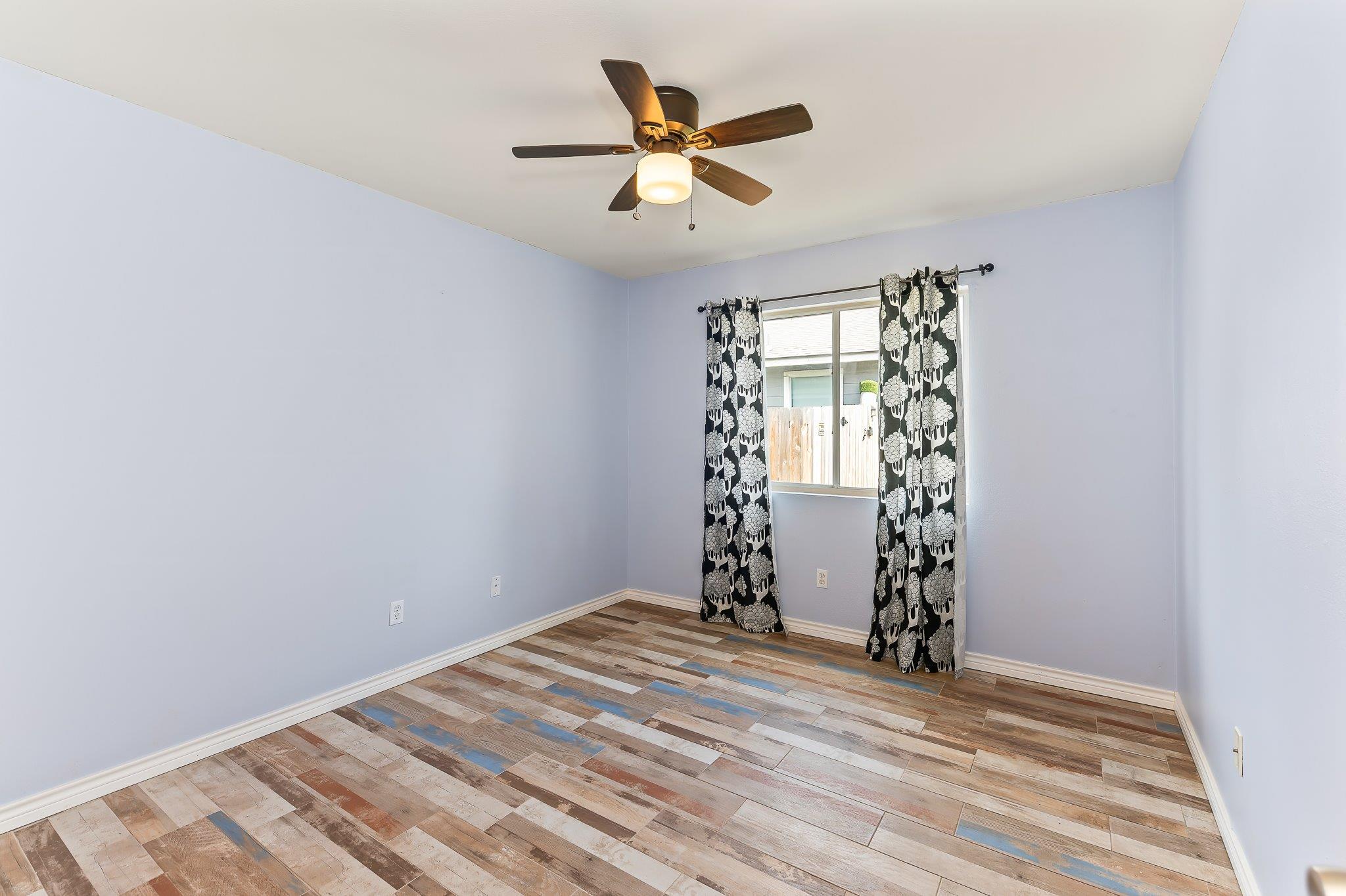 111 Quail Hollow Dr, Hutto, TX 78634