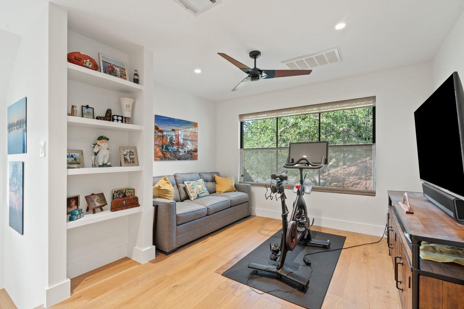 2300 Barton Creek Blvd # 4, Austin, TX 78735