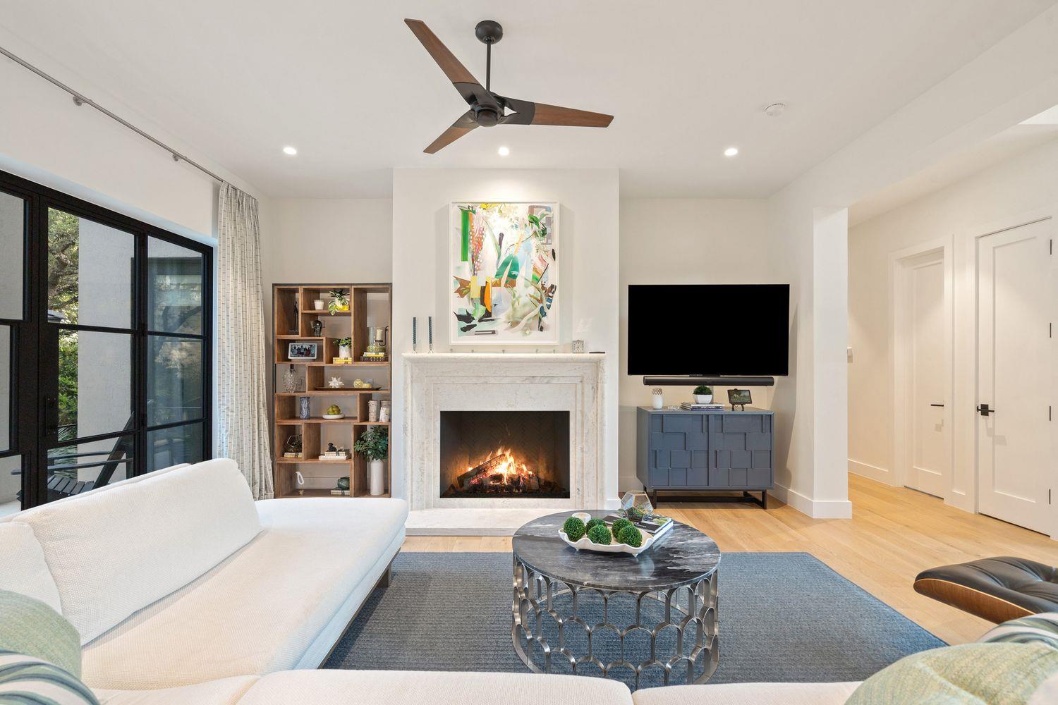 2300 Barton Creek Blvd # 4, Austin, TX 78735