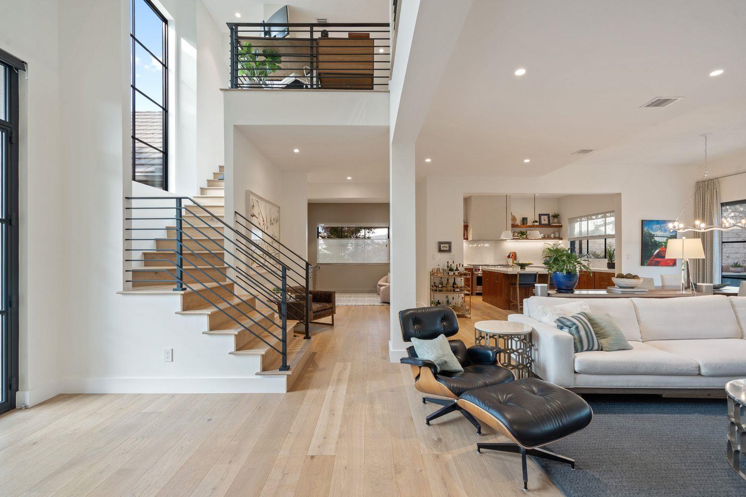 2300 Barton Creek Blvd # 4, Austin, TX 78735