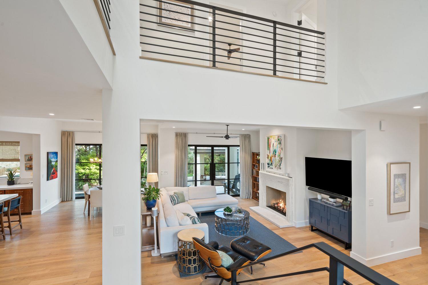 2300 Barton Creek Blvd # 4, Austin, TX 78735