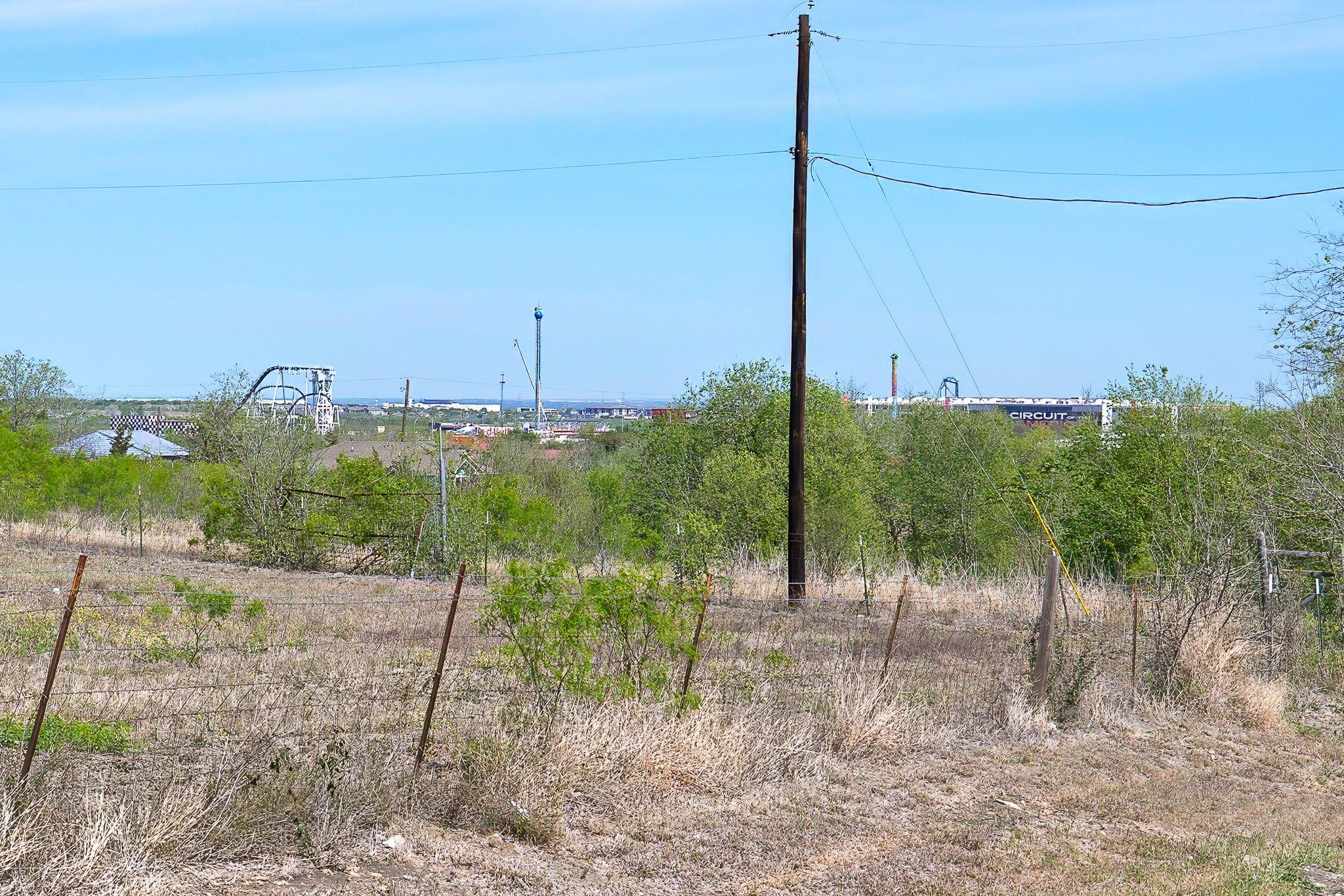 9006 Burklund Farms Rd # B, Del Valle, TX 78617