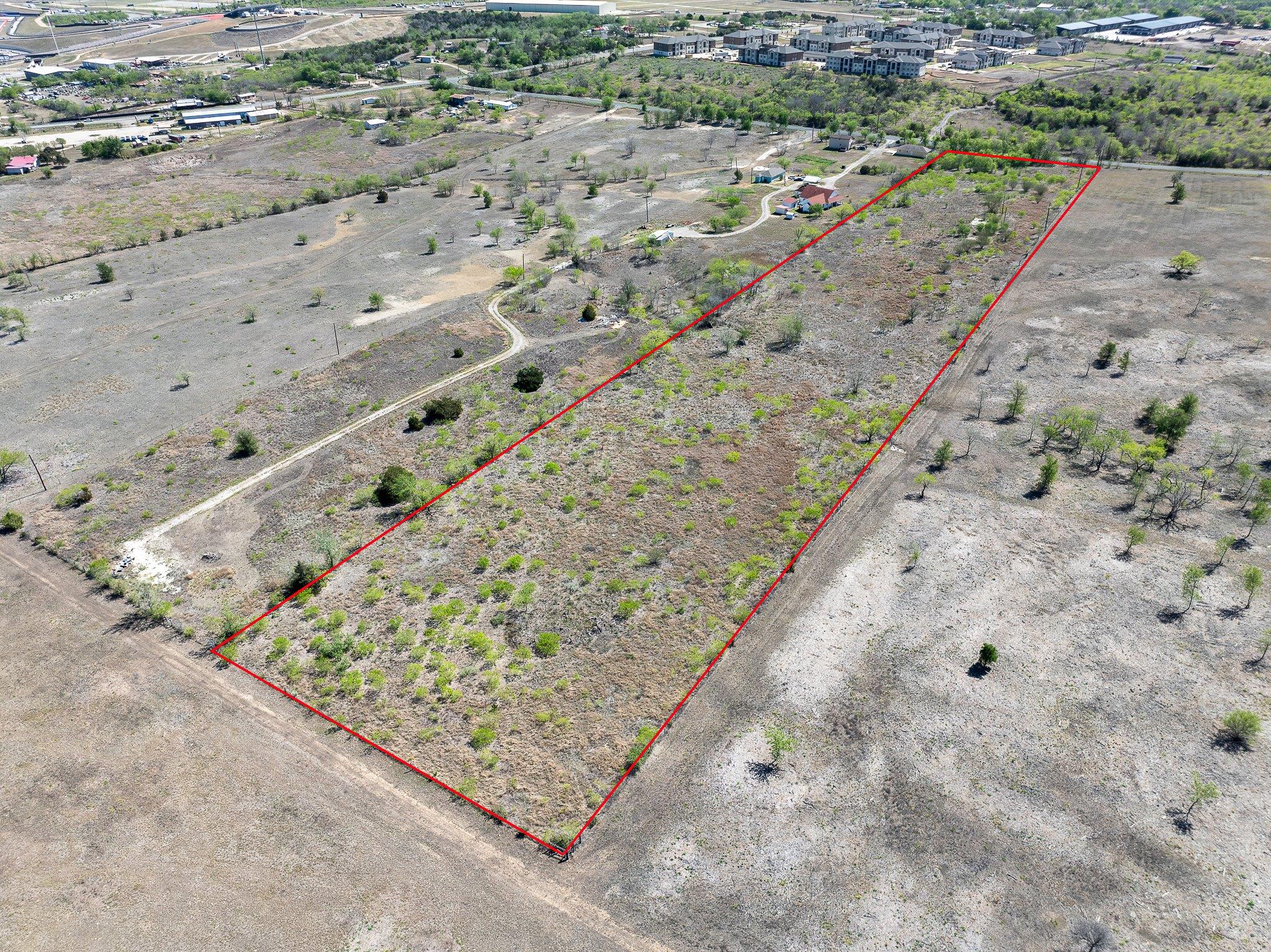 9006 Burklund Farms Rd # B, Del Valle, TX 78617