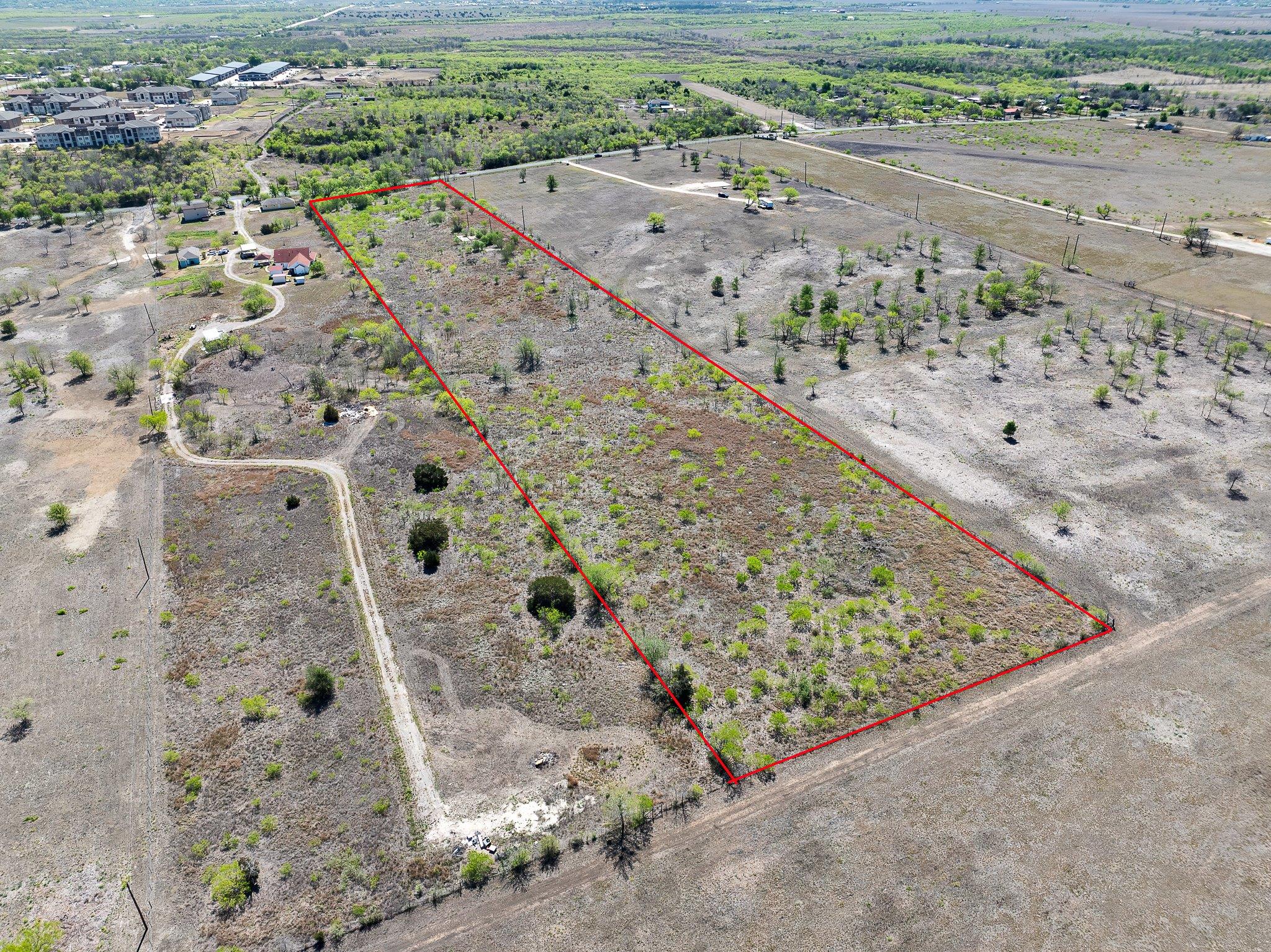 9006 Burklund Farms Rd # B, Del Valle, TX 78617