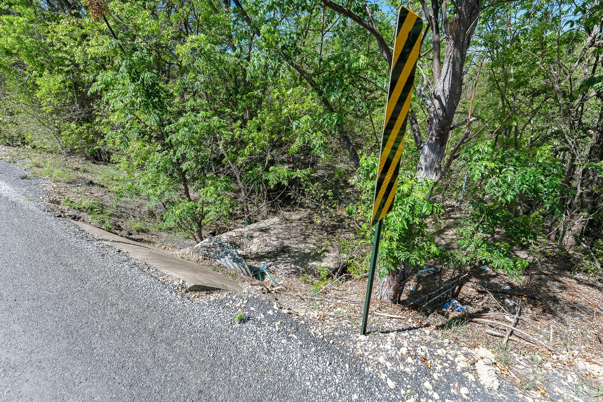 9006 Burklund Farms Rd # B, Del Valle, TX 78617