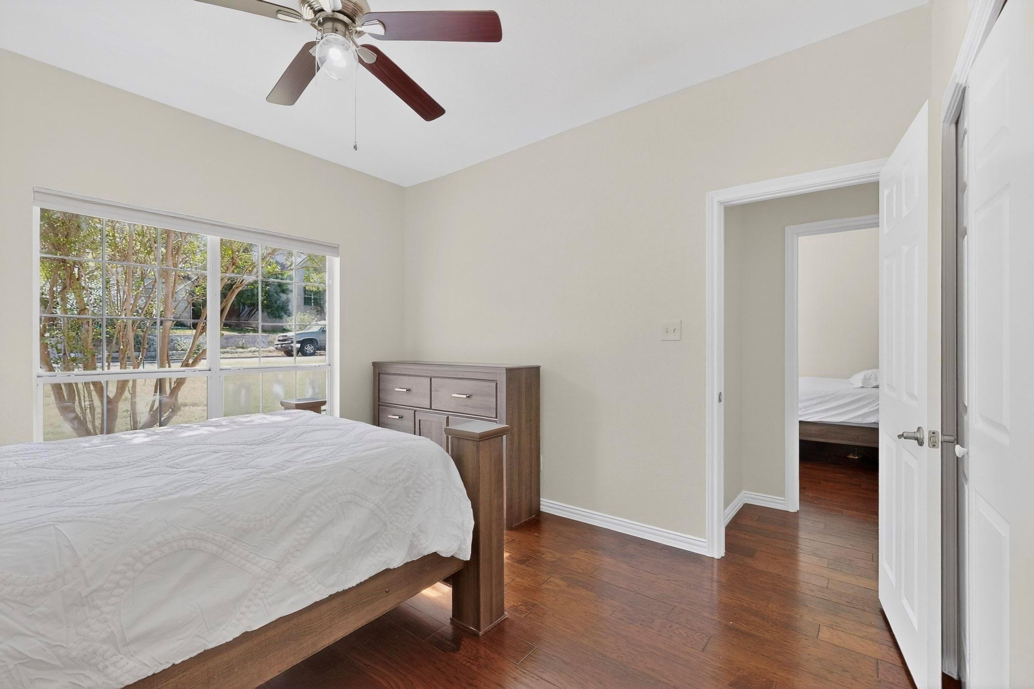 1215 Olympus Dr, Austin, TX 78733