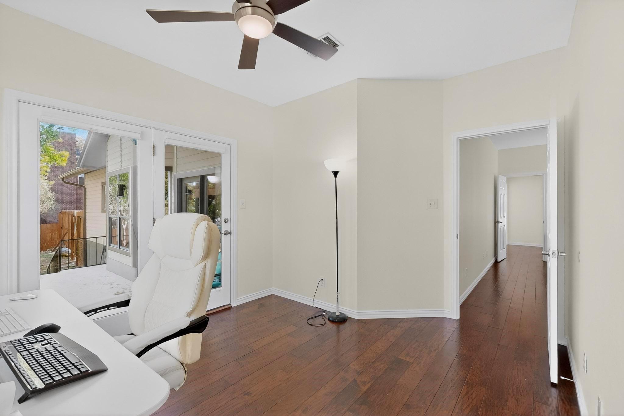 1215 Olympus Dr, Austin, TX 78733